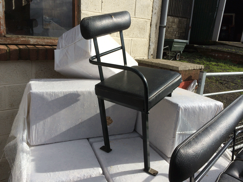 Dickie Seat
