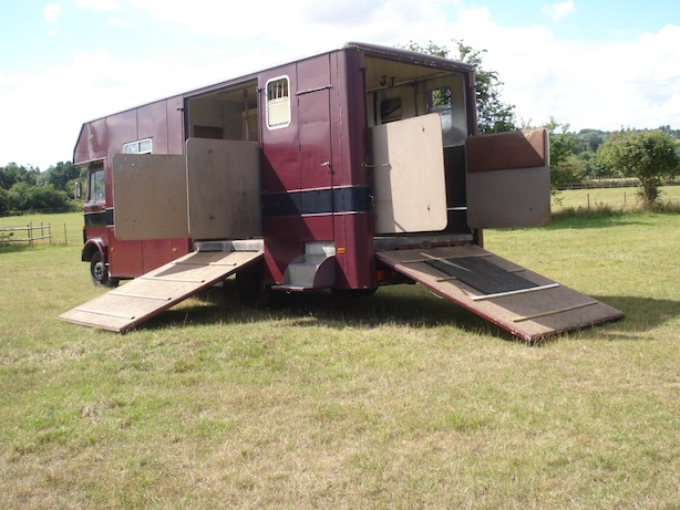 Horsebox & Trailer